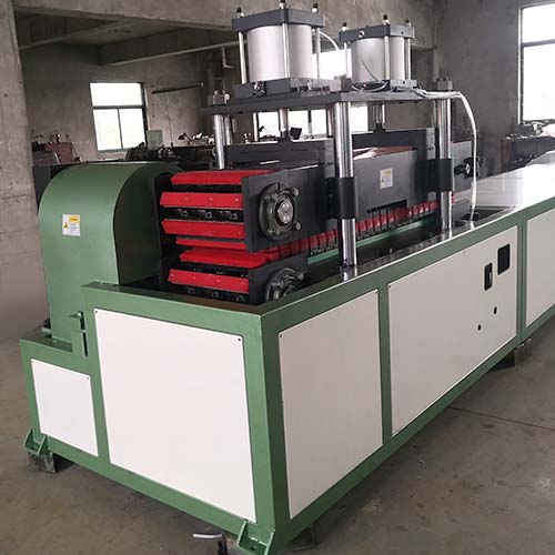 Crawler-type-fiberglass-pultrusion-equipment