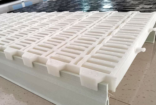 Highdensity polyethylene (HDPE) grating