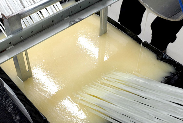 The reason why the FRP pultrusion equipment bubbling on the surface during the process of generating