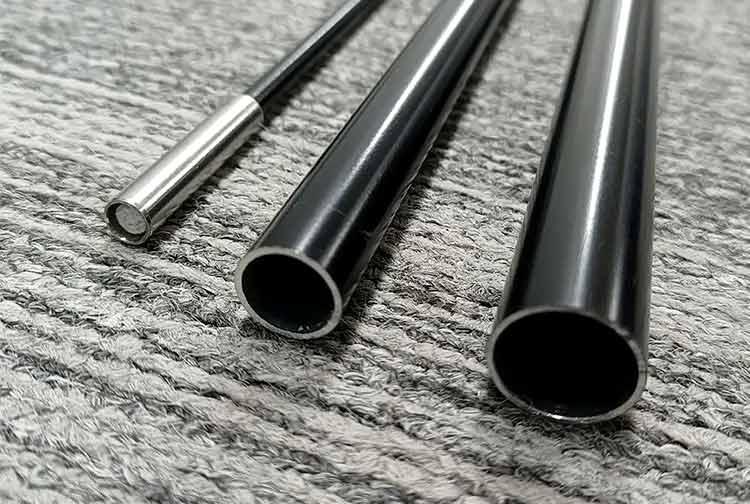 How to Choose the Right Black Fiberglass Flagpole for Your Needs
